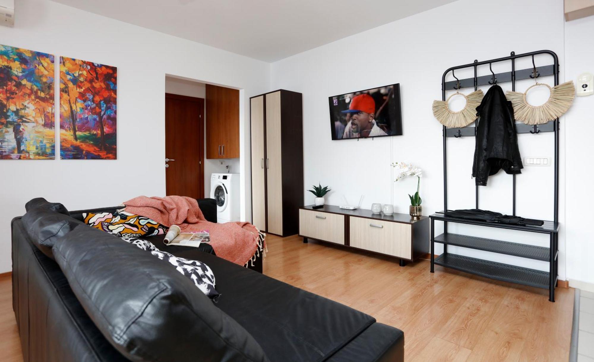 Enchanting Retreat - Historic Old Town - Pet-Friendly Haven - Steps From Unirii בוקרשט מראה חיצוני תמונה