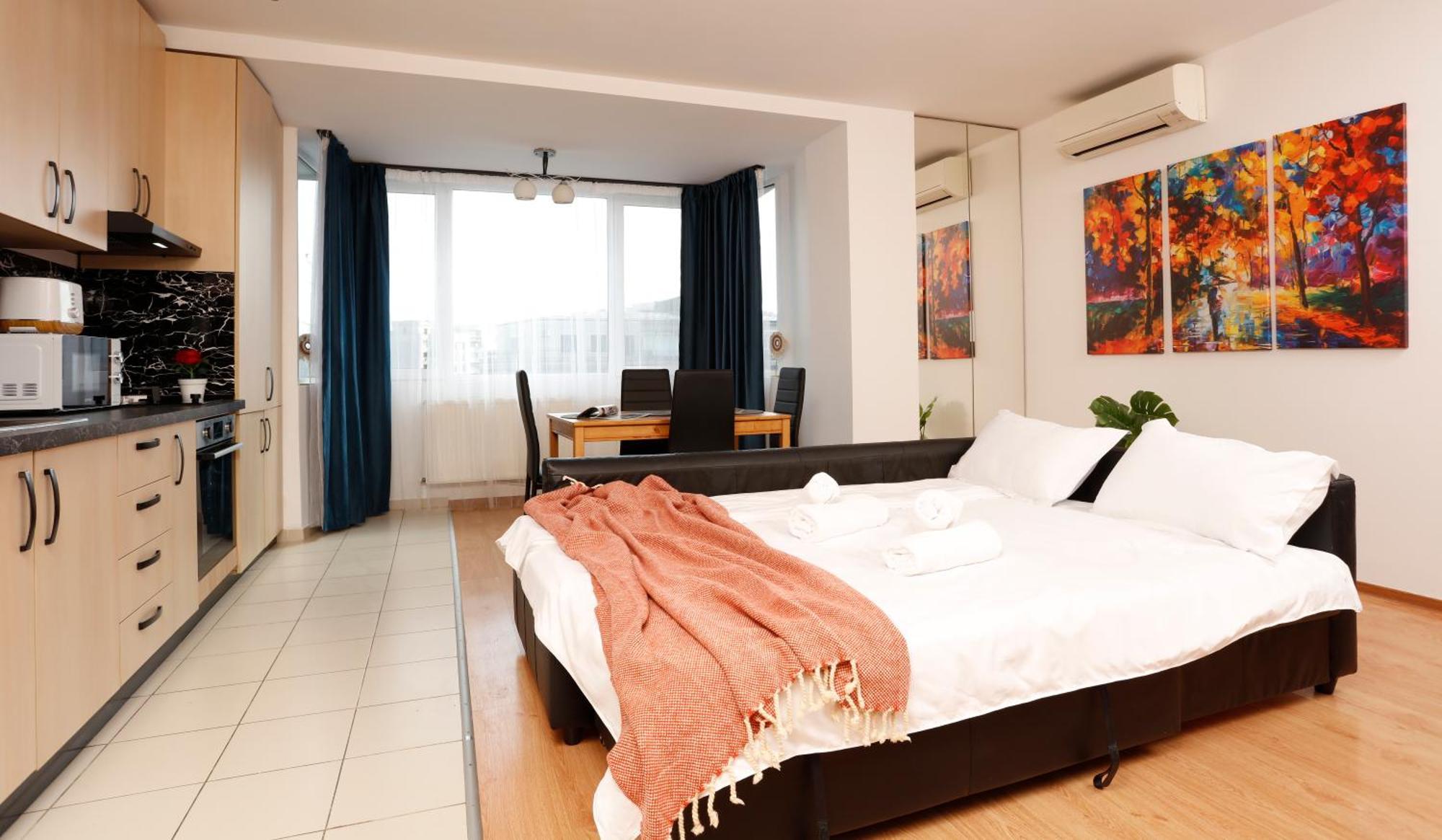 Enchanting Retreat - Historic Old Town - Pet-Friendly Haven - Steps From Unirii בוקרשט מראה חיצוני תמונה