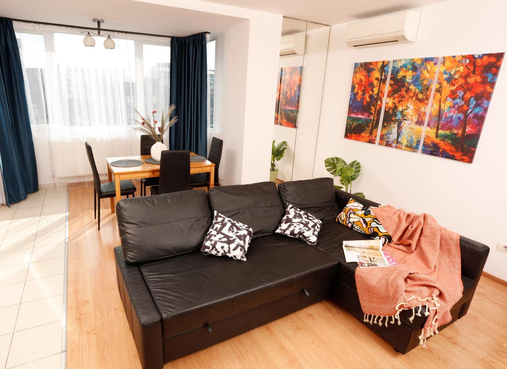 Enchanting Retreat - Historic Old Town - Pet-Friendly Haven - Steps From Unirii בוקרשט מראה חיצוני תמונה