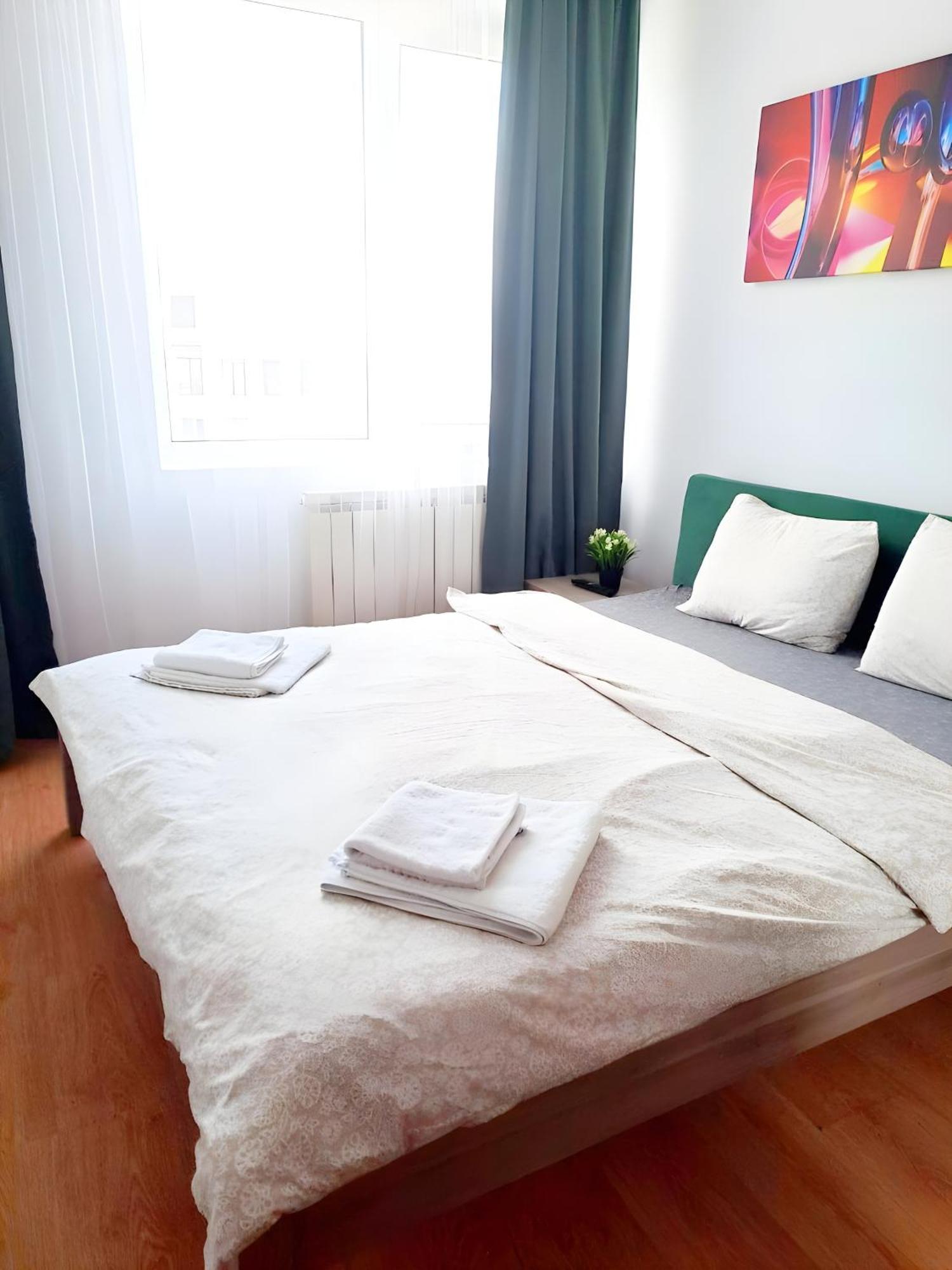 Enchanting Retreat - Historic Old Town - Pet-Friendly Haven - Steps From Unirii בוקרשט מראה חיצוני תמונה